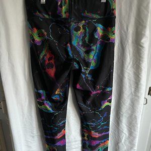 Terez Black Tie-Dye Pattern Workout Leggings